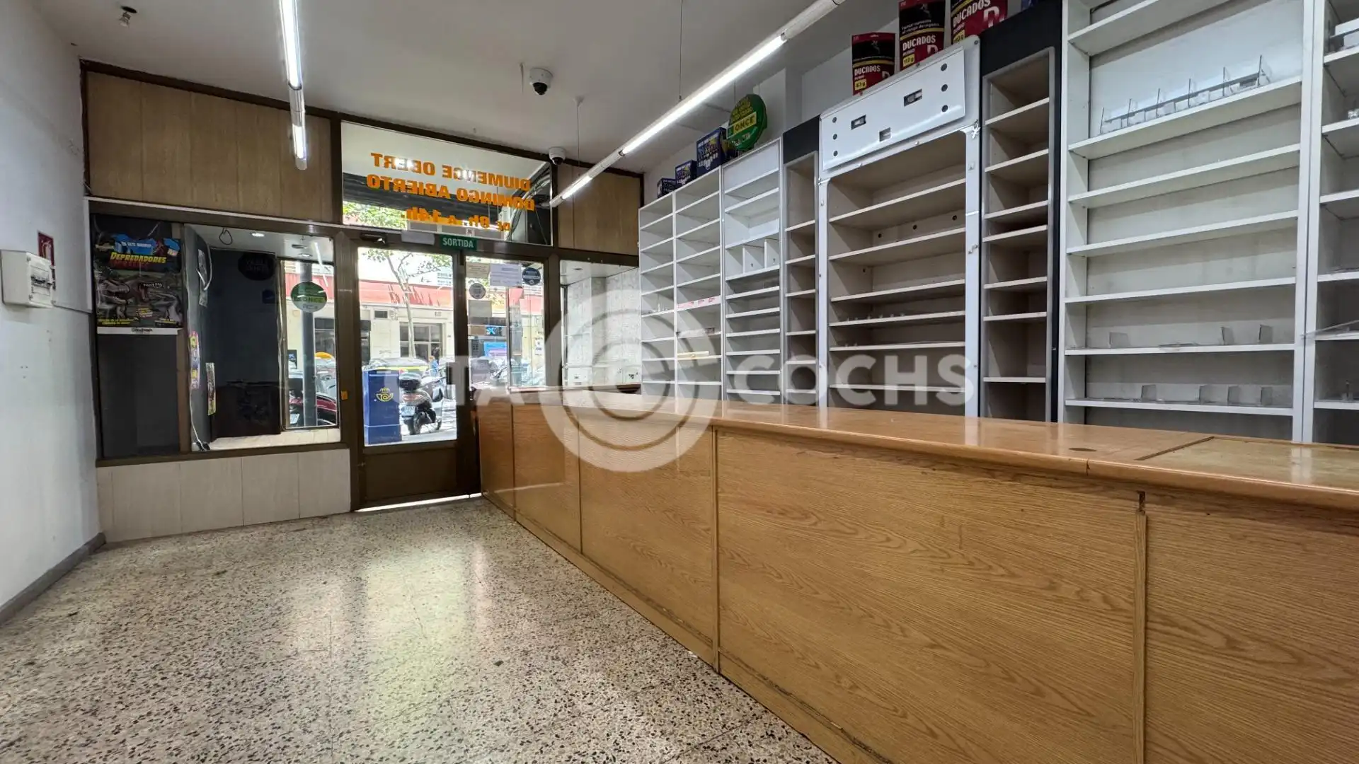 Local comercial en venta en Avenida de Pere el Cerimoniós, imagen 3