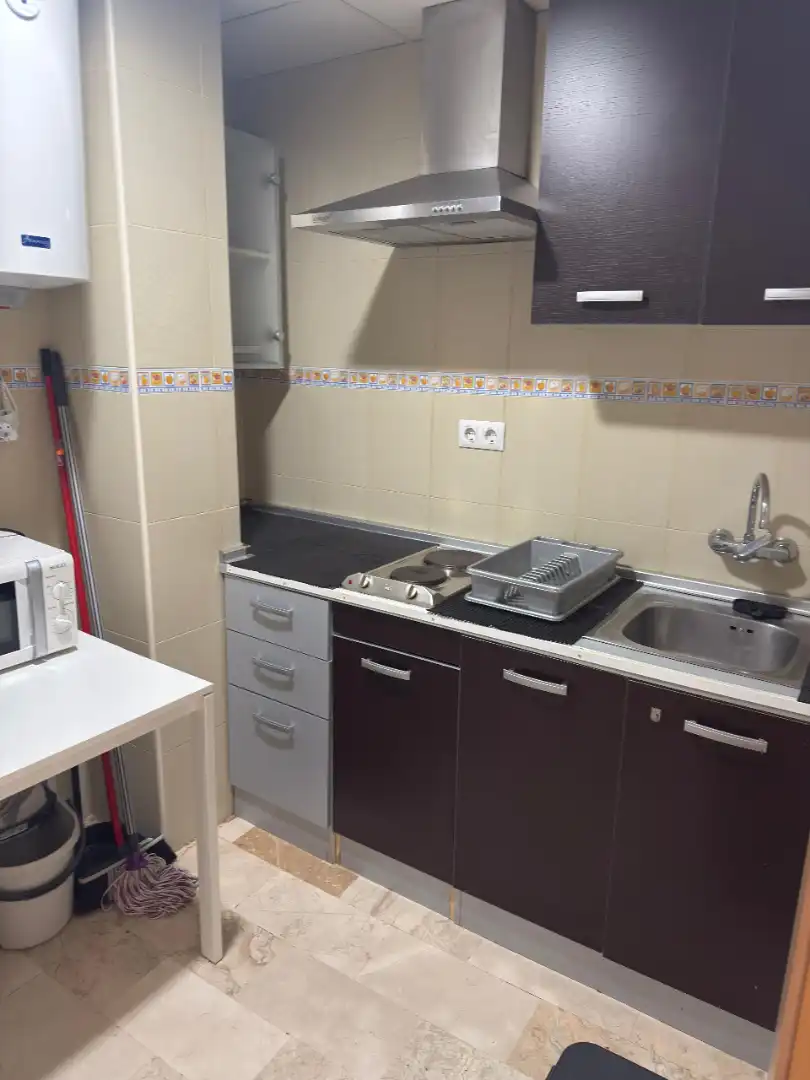 Apartamento de alquiler en Calle Cardenal Mendoza, Centro - Sagrario
