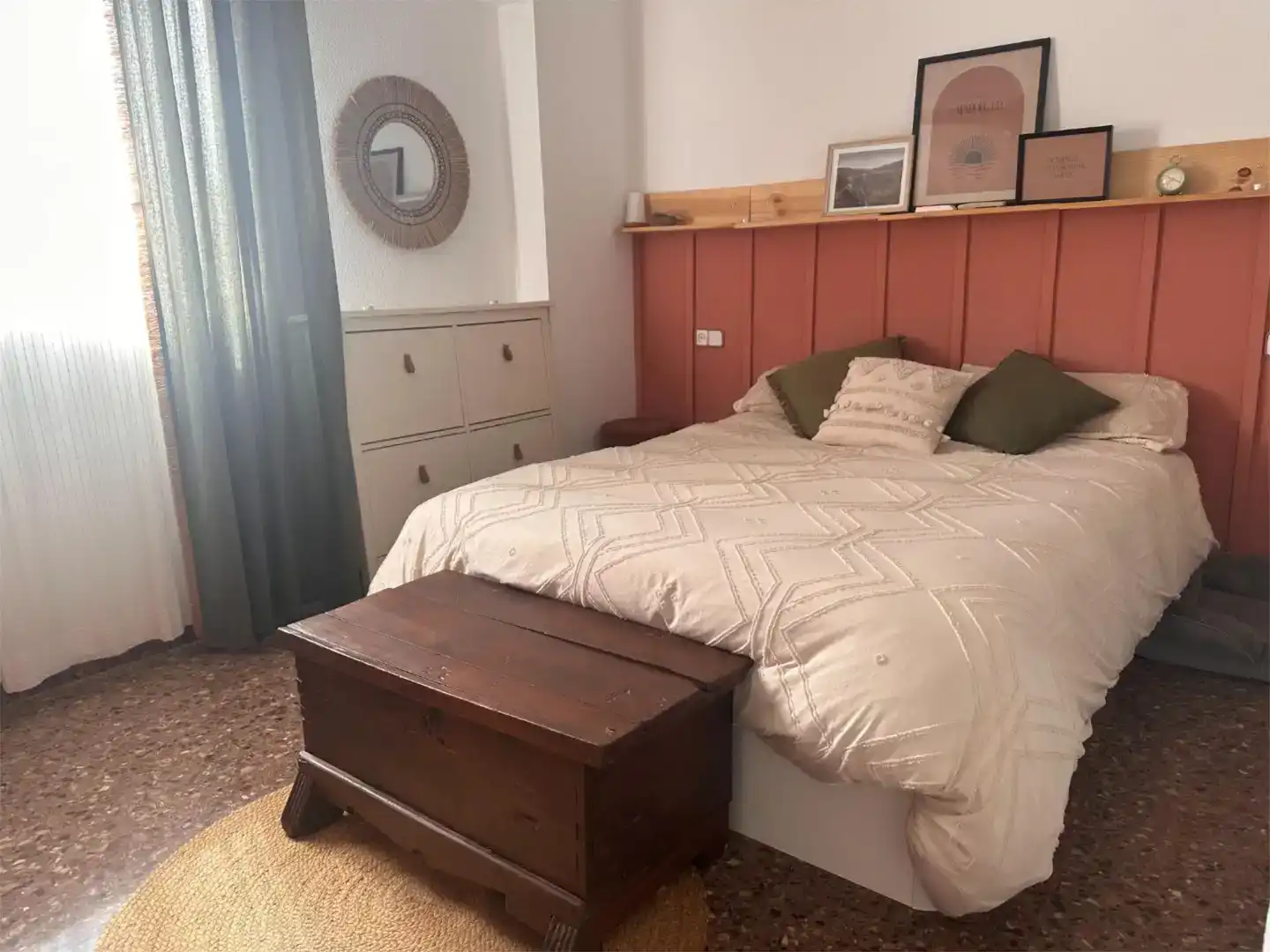 Habitación de Ático en venta en Paterna con Aire acondicionado