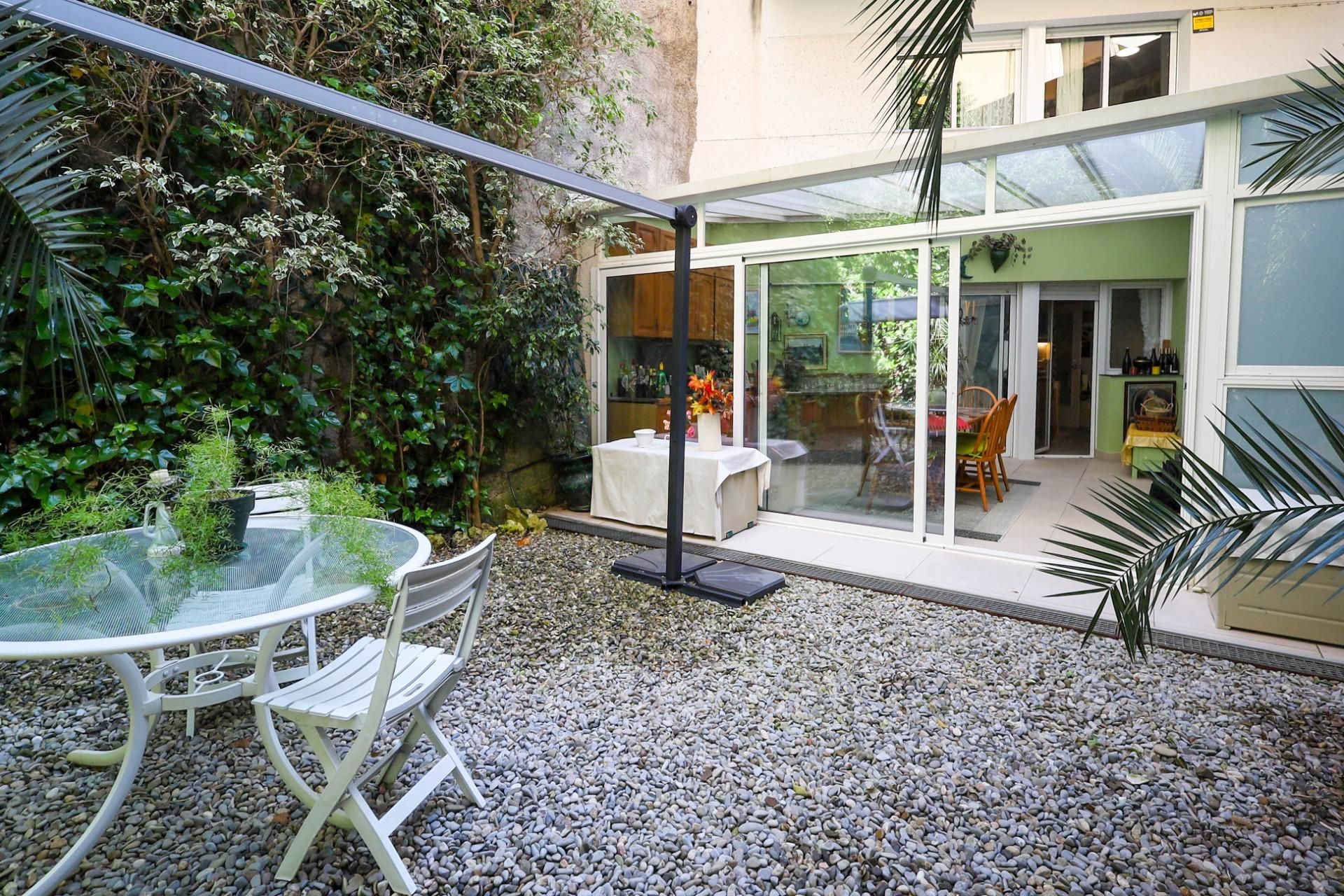 Terrassa de Dúplex en venda en  Barcelona Capital amb Aire condicionat, Calefacció i Jardí privat