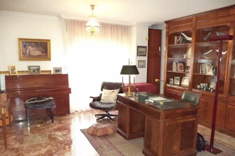 Sala d'estar de Casa o xalet en venda en Mutxamel amb Calefacció, Jardí privat i Terrassa