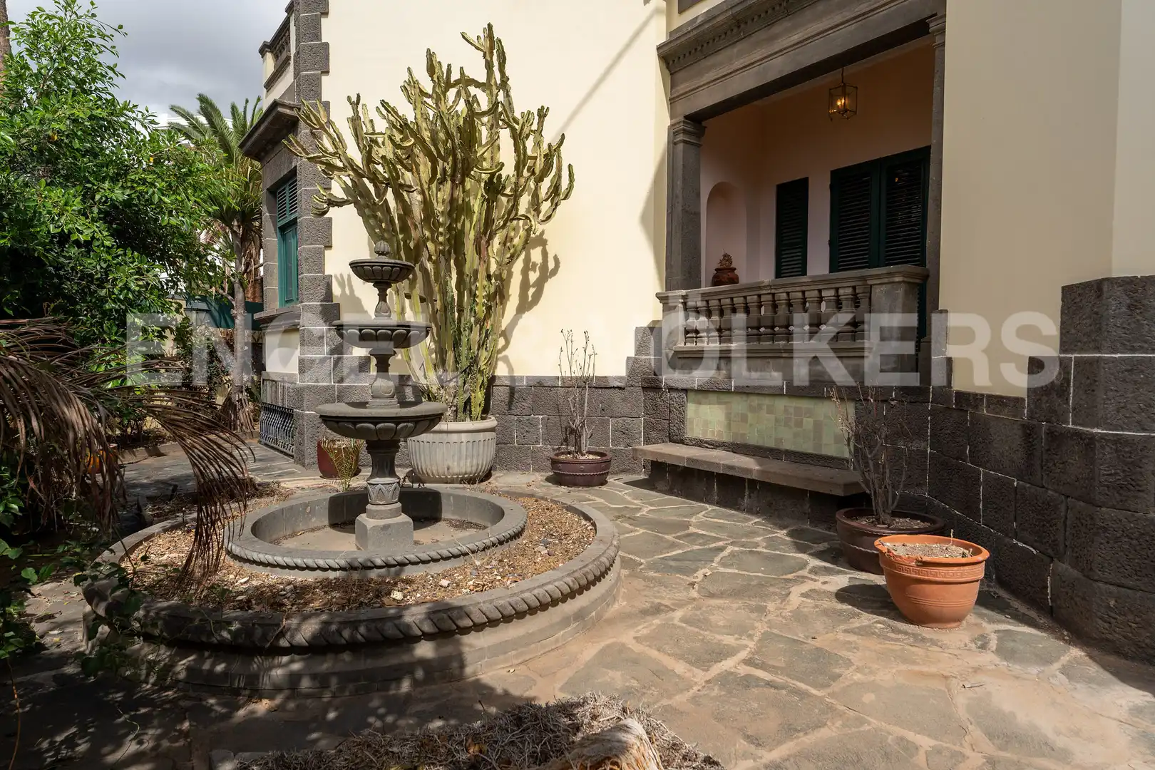 Vista exterior de Casa o chalet en venta en Las Palmas de Gran Canaria con Calefacción, Jardín privado y Terraza