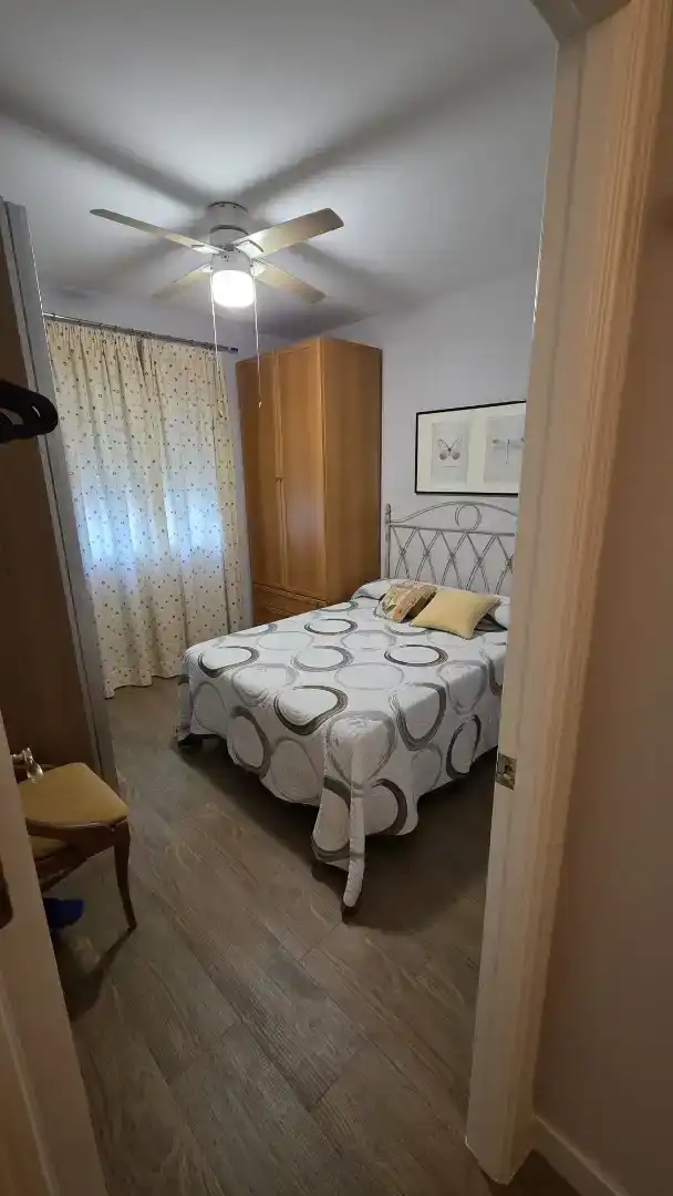 Dormitori de Casa adosada en venda en Mérida amb Aire condicionat
