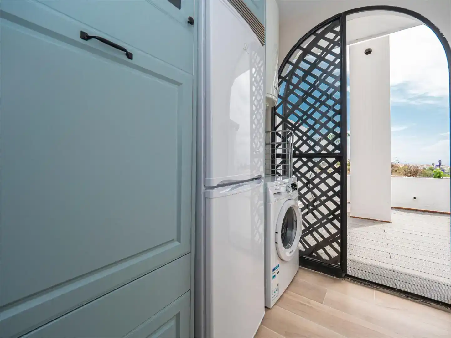 Dormitori de Apartament en venda en Marbella amb Aire condicionat i Piscina