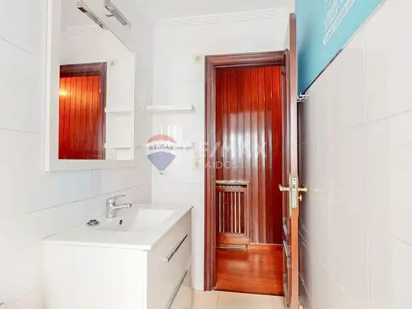 Bathroom of Duplexes for sale in Vigo   with Heating and Terrace