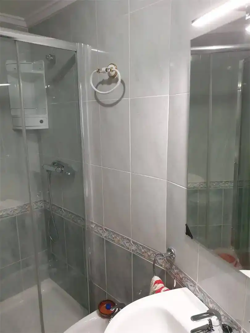 Bany de Apartament en venda en Torrevieja amb Aire condicionat i Balcó
