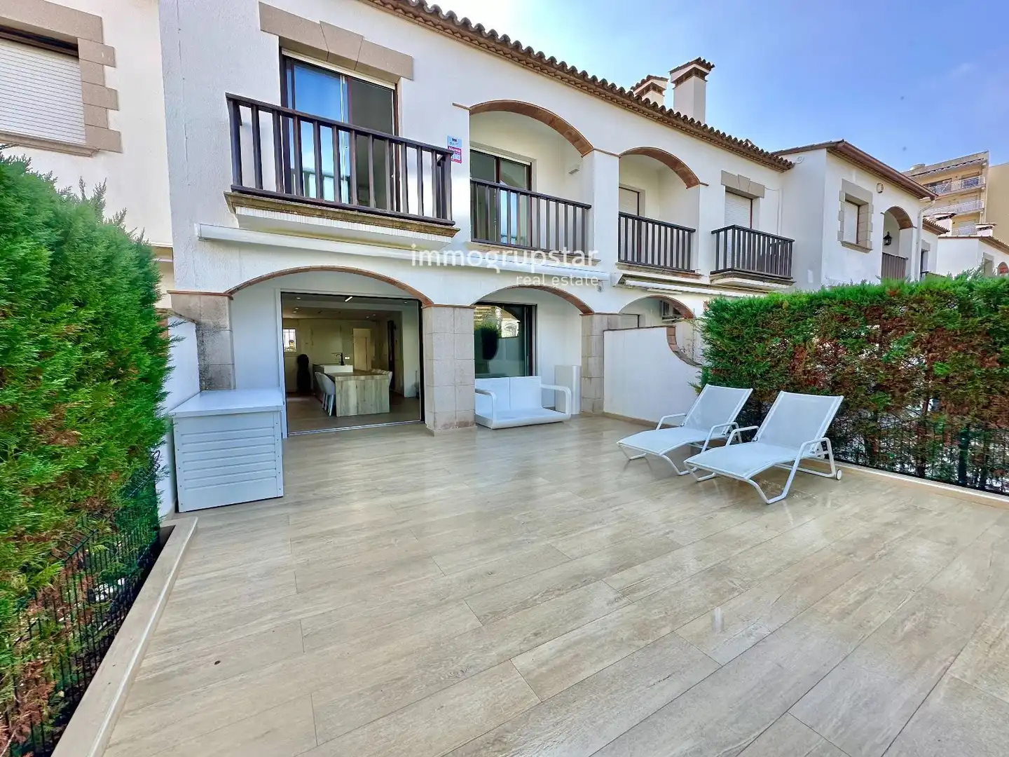 Terraza de Casa adosada en venta en Torre Valentina - Mas Vilar de La Mutxada - Treumal