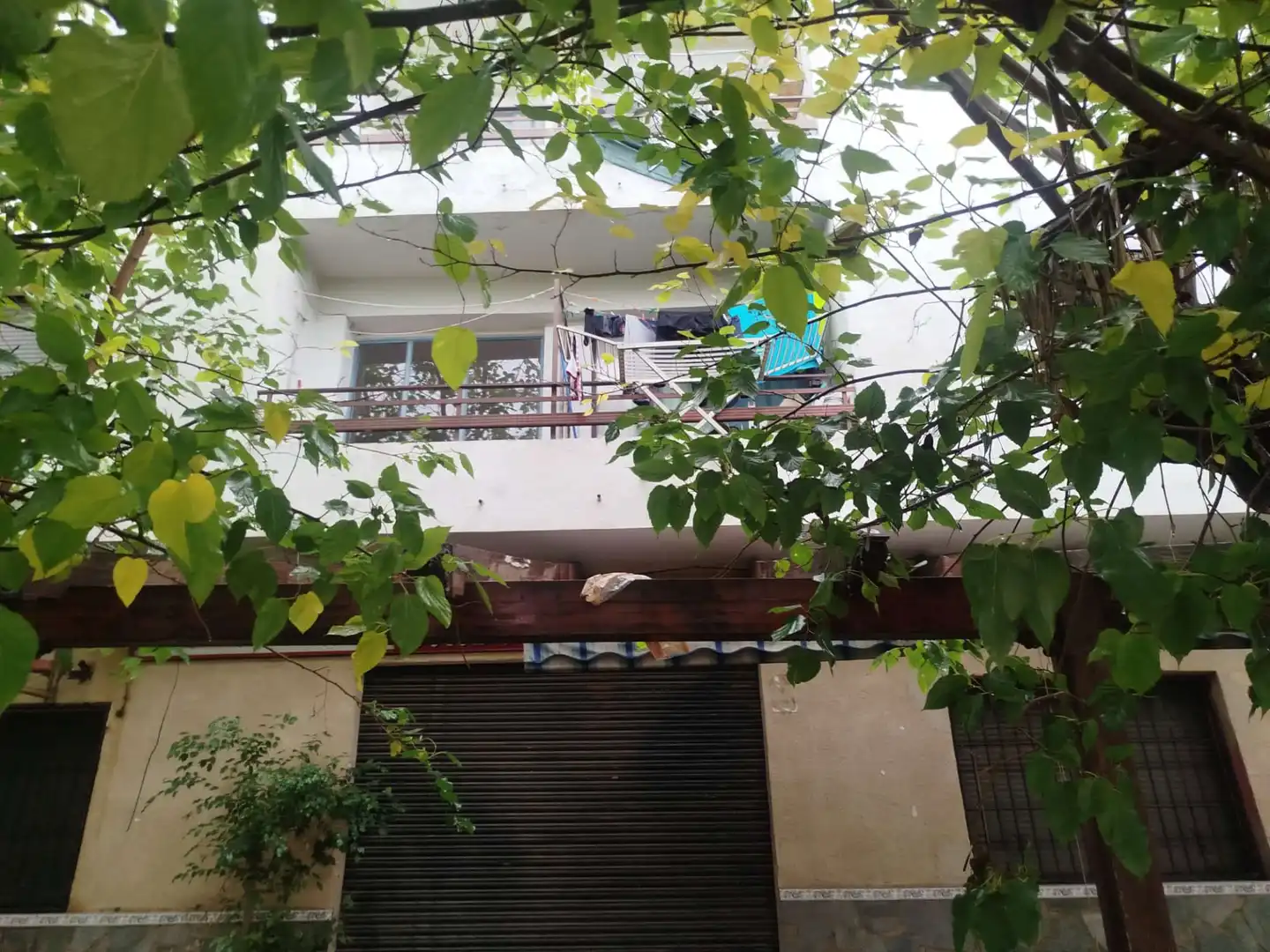 Vista exterior de Edificio en venta en Chiva con Piscina comunitaria