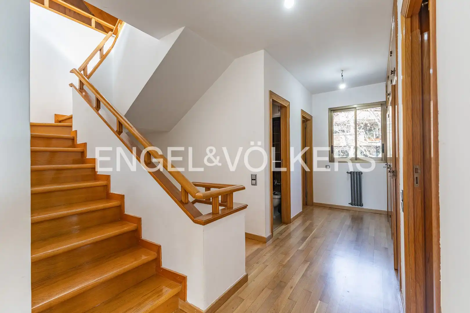 Casa o chalet de alquiler en Sant Cugat del Vallès con Calefacción, Jardín privado y Parquet