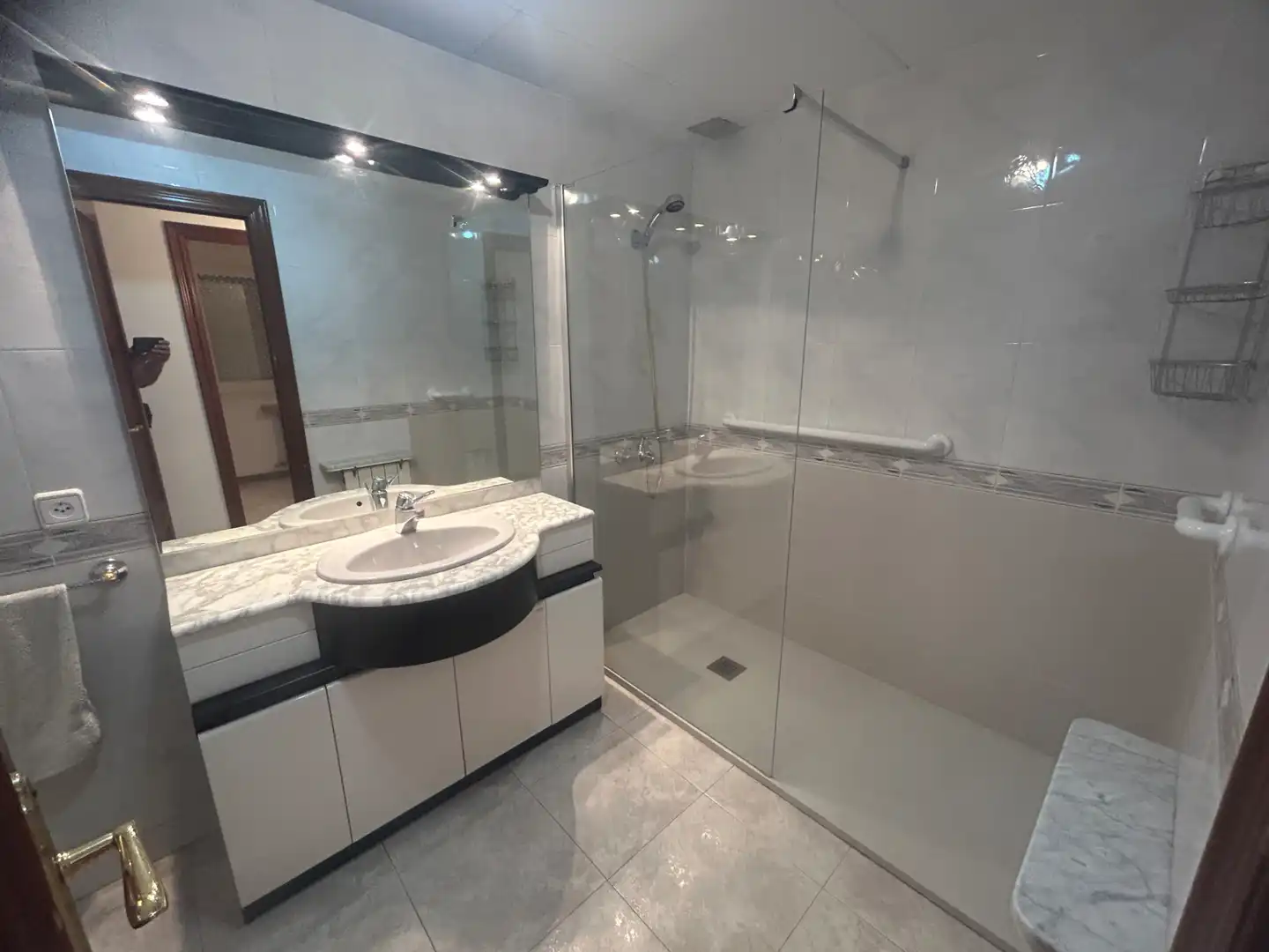 Badezimmer von Wohnung zum Verkauf in Manresa mit Klimaanlage, Heizung und Abstellraum