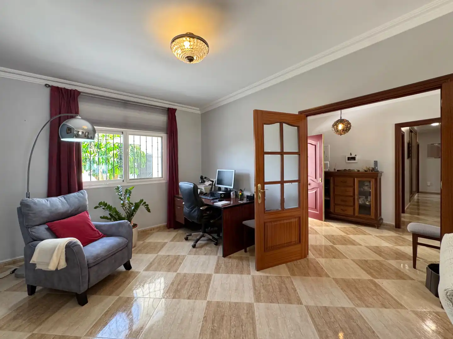 Chalet con piscina en venta en Capellanía - Retamar, imagen 18