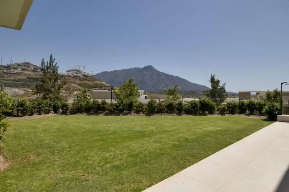 Apartment with pool to rent in La Quinta, imagen 4