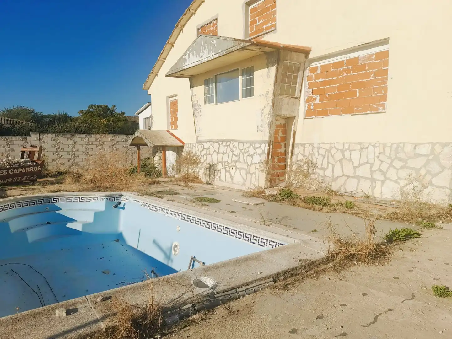 Swimming pool of Houses for sale in Torrejón del Rey, Guadalajara