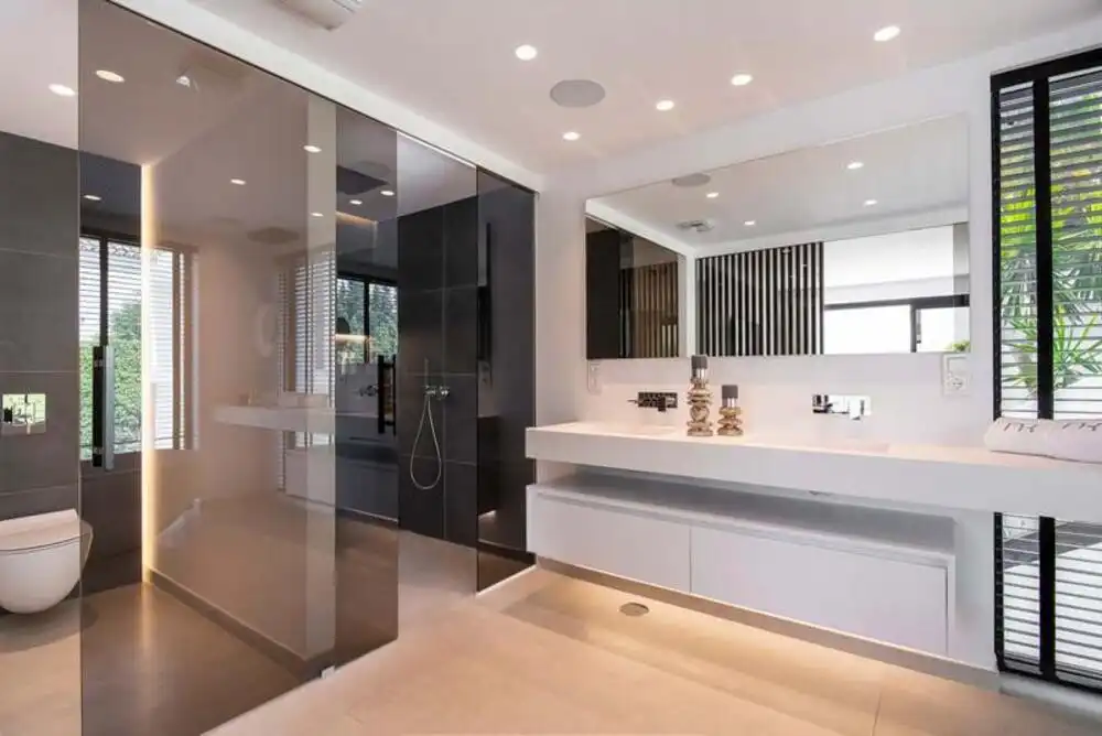 Bathroom of Houses for rent in Marbella  with Air Conditioner, Terrace and Swimming Pool