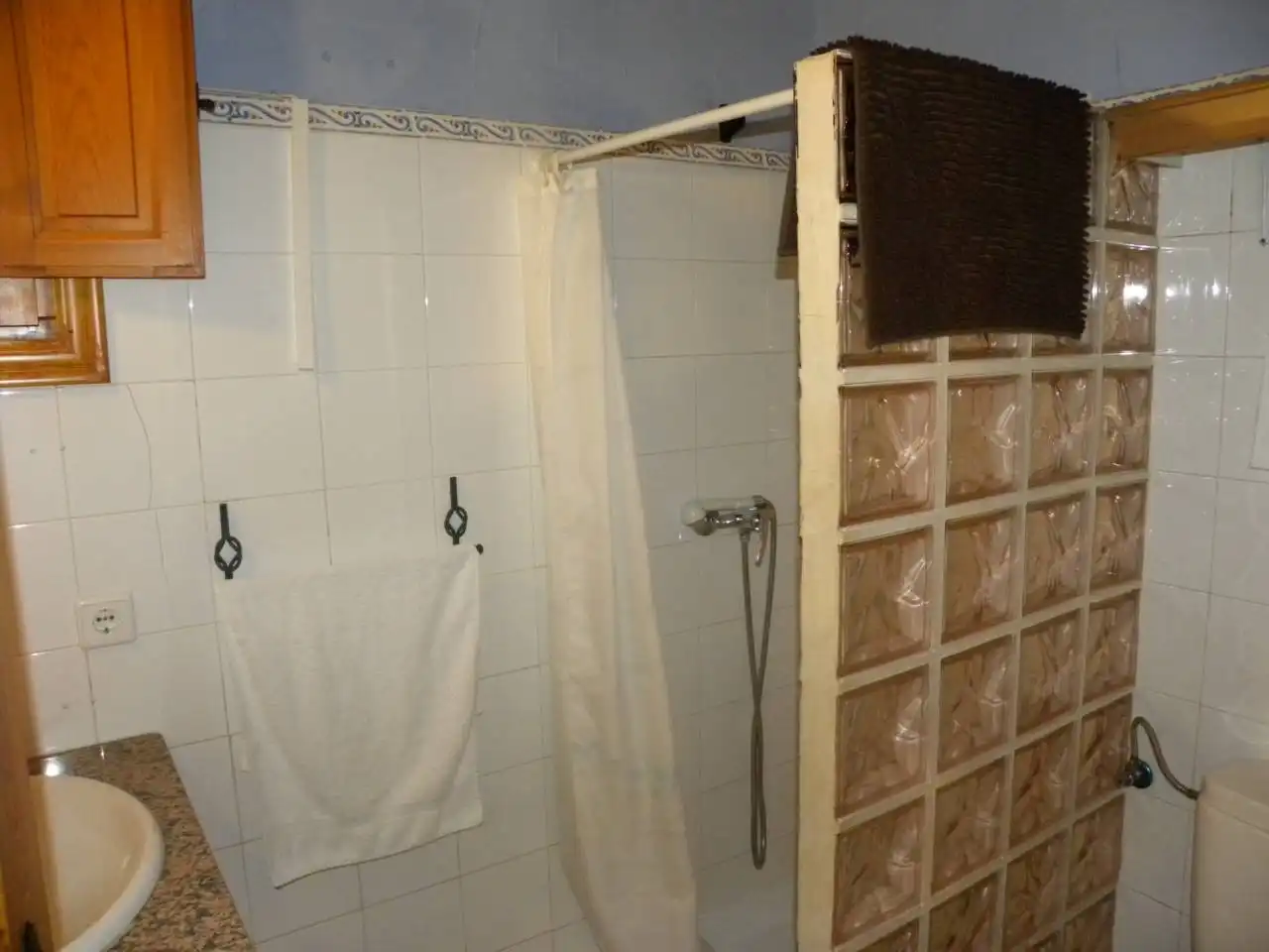 Bany de Finca rústica en venda en Moratalla amb Aire condicionat, Calefacció i Jardí privat