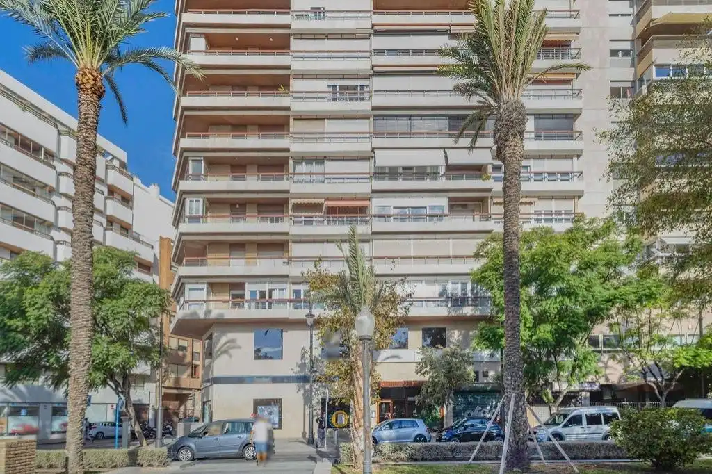 Pis amb ascensor en venda a Avenida Dr Ramón y Cajal