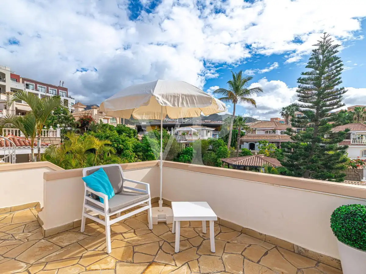 Houses for sale in Playa del Duque