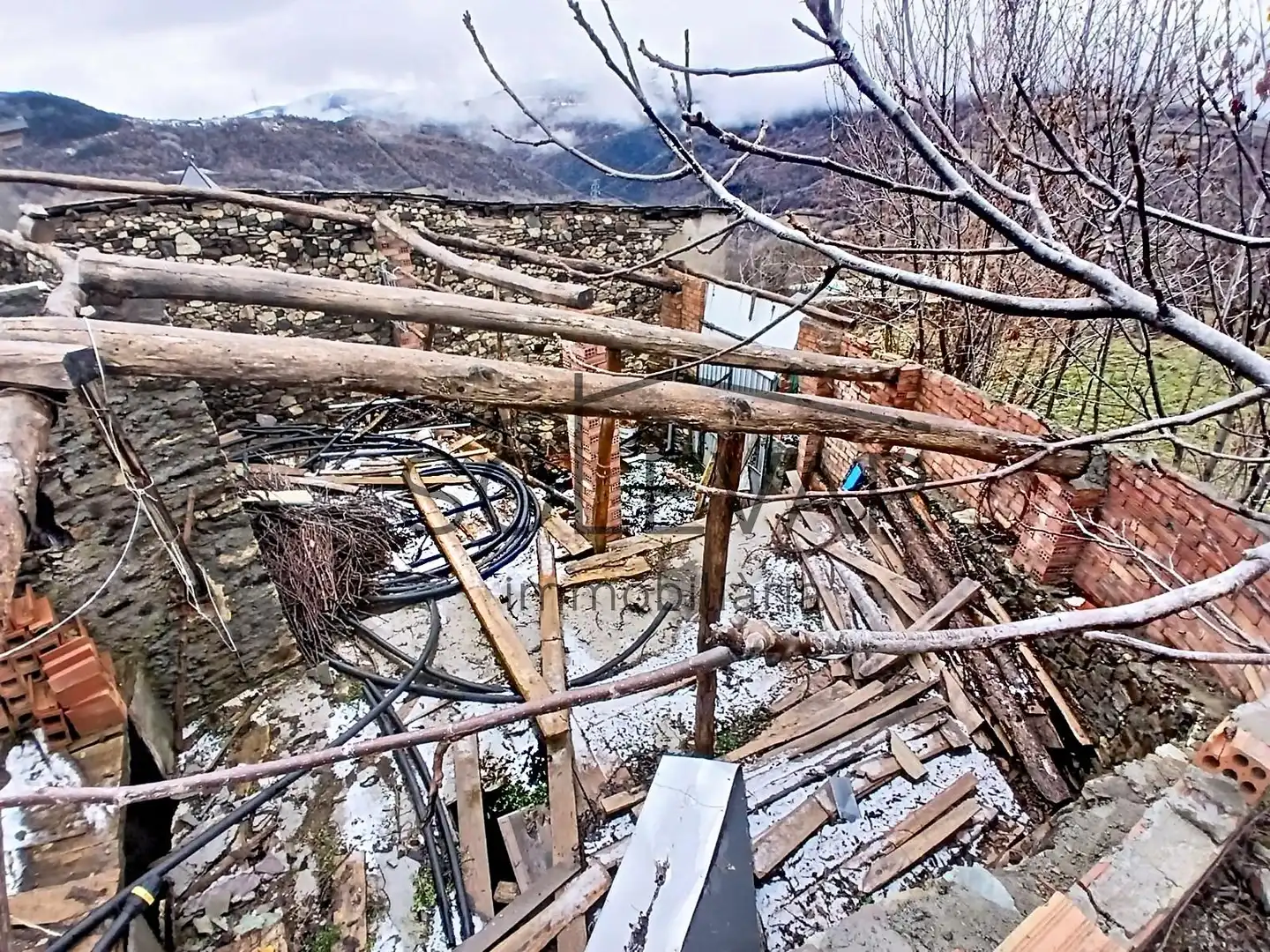 Vista exterior de Finca rústica en venta en La Torre de Cabdella