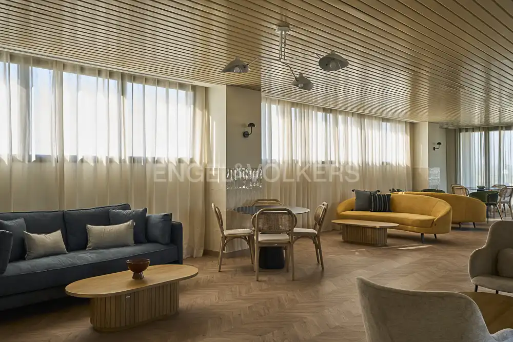 Sala de estar de Estudio de alquiler en Alcobendas con Aire acondicionado, Calefacción y Jardín privado