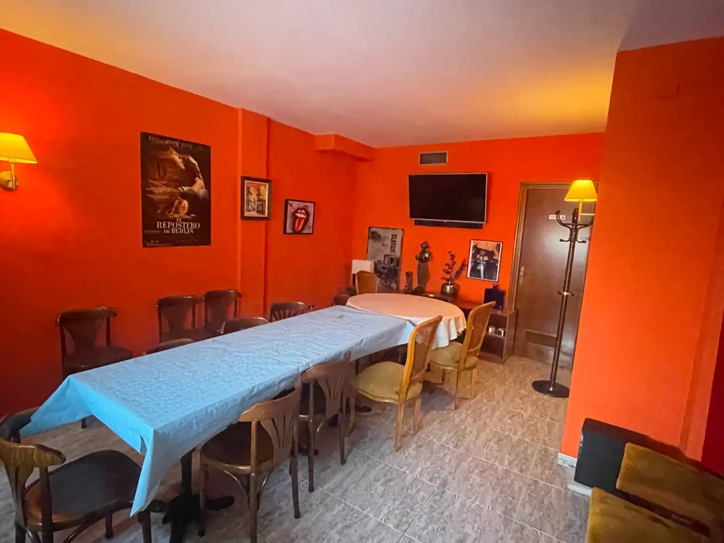 Comedor de Local en traspaso en L'Hospitalet de Llobregat con Aire acondicionado, Calefacción y Amueblado