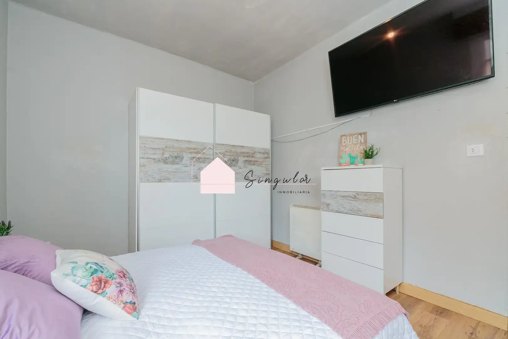 Habitación de Casa o chalet en venta en Vigo  con Calefacción, Jardín privado y Trastero