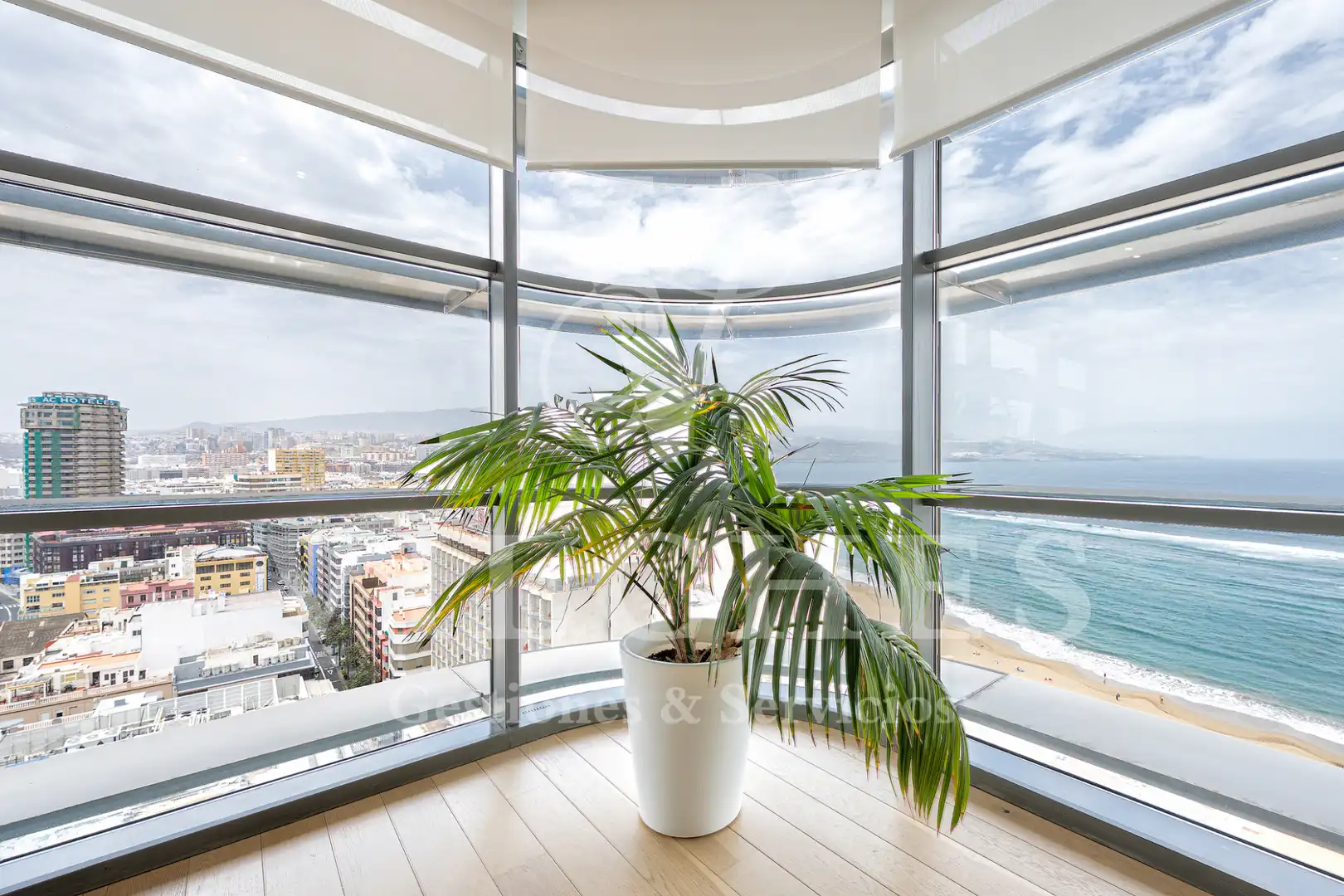 Terraza de Piso en venta en Las Palmas de Gran Canaria con Aire acondicionado y Trastero
