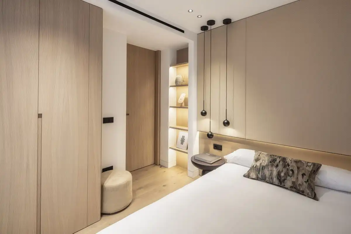 Habitación de Planta baja en venta en Marbella con Aire acondicionado, Terraza y Piscina comunitaria