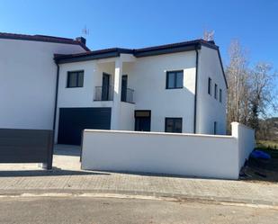 Exterior view of Single-family semi-detached for sale in Balaguer  with Parquet flooring and Terrace