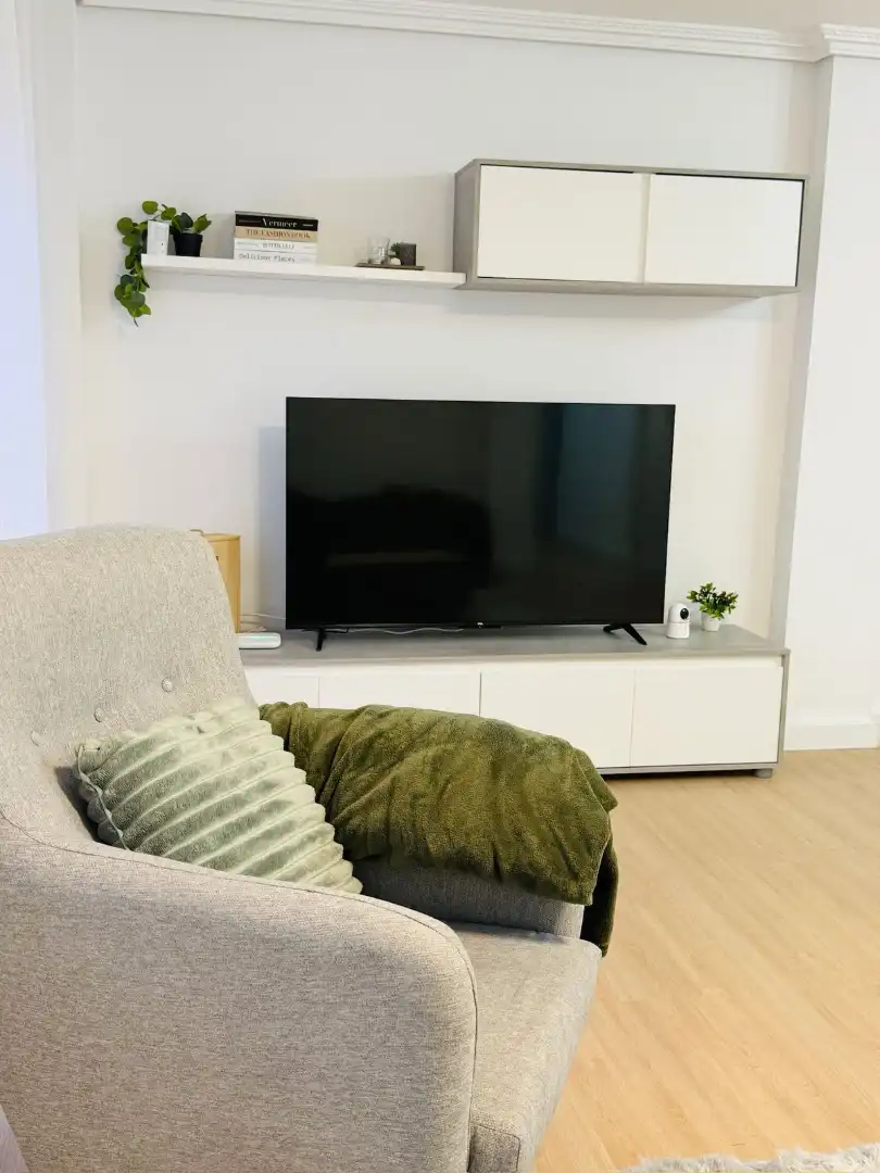 Living room of Flat for rent in Castellón de la Plana / Castelló de la Plana  with Furnished, Washing machine and TV