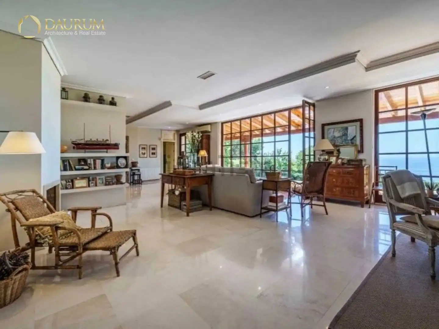 Living room of Houses for sale in Málaga  with Air Conditioner, Private garden and Swimming Pool