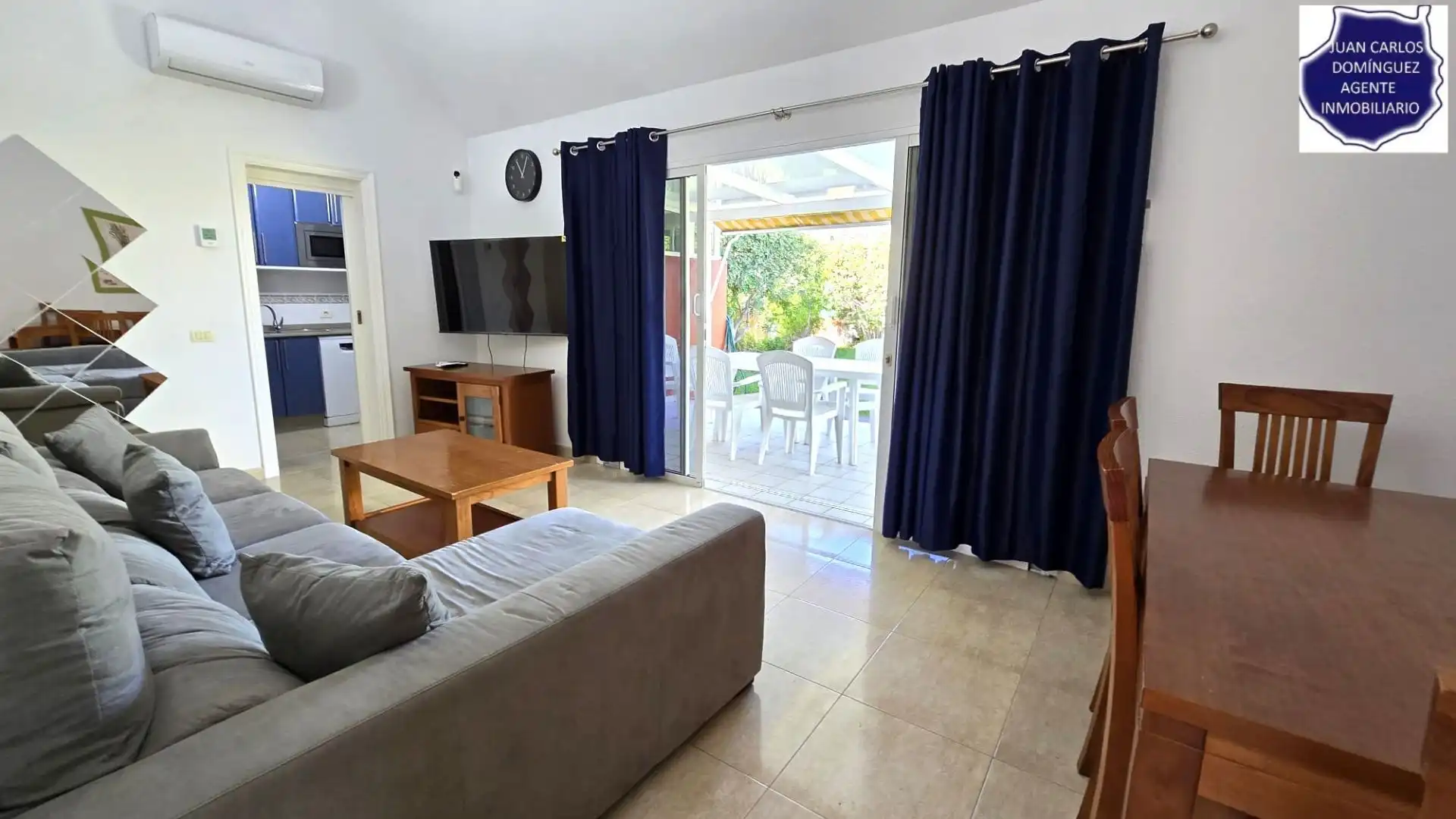 Sala d'estar de Casa o xalet de lloguer en San Bartolomé de Tirajana amb Aire condicionat, Jardí privat i Terrassa