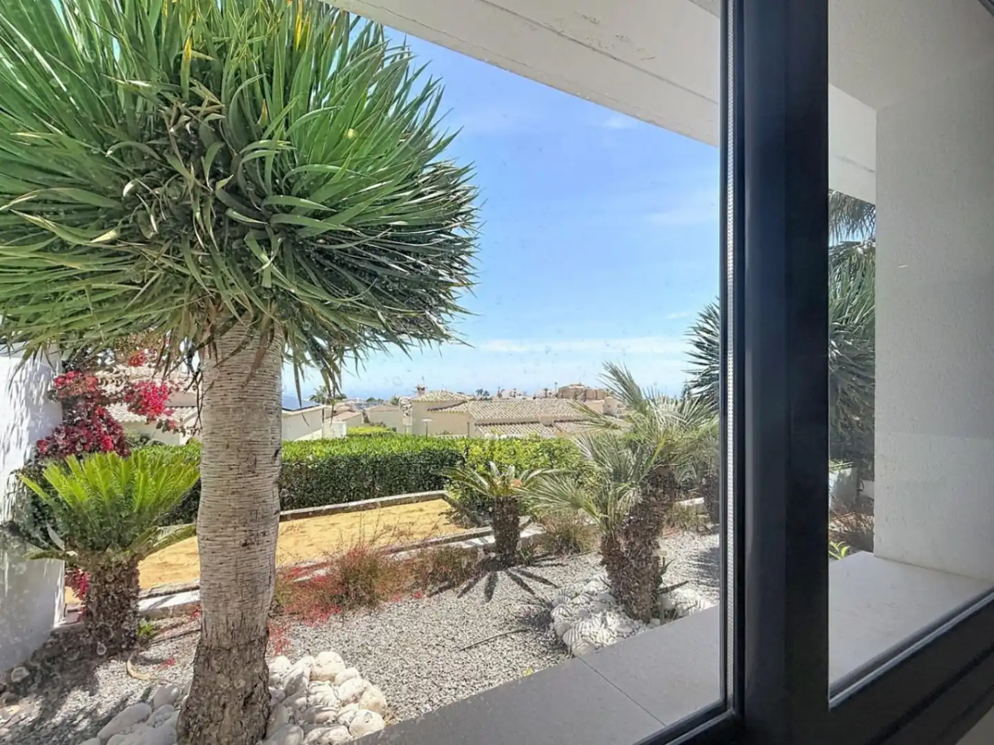 Vista exterior de Casa o chalet en venta en Benitachell / El Poble Nou de Benitatxell con Aire acondicionado, Calefacción y Jardín privado