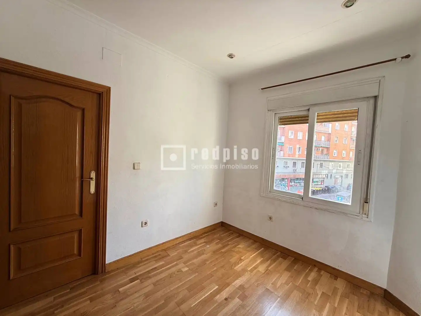 Habitación de Piso en venta en Madrid con Calefacción y Terraza