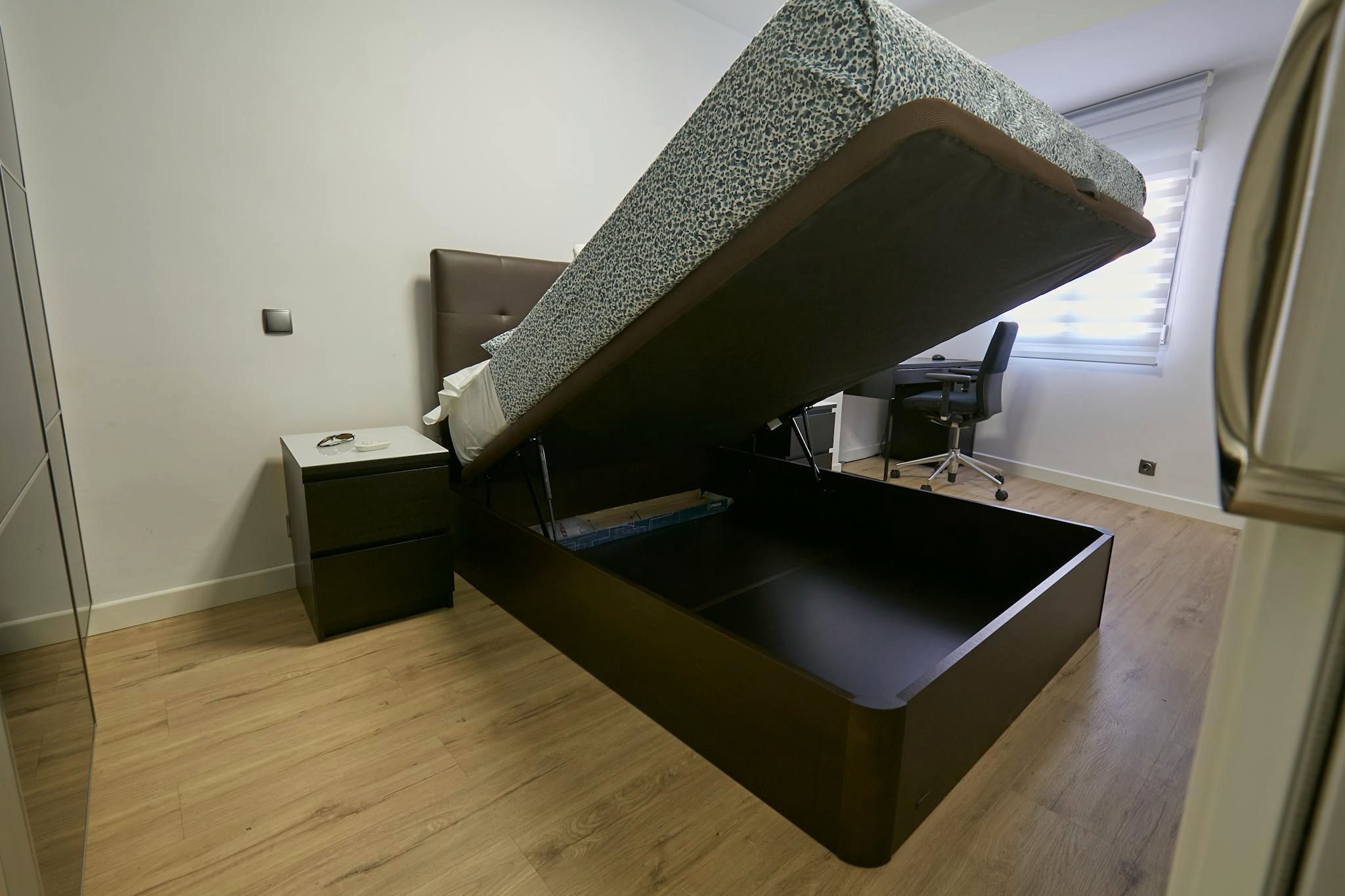 Bedroom of Flat to rent in  Madrid Capital  with Air Conditioner, Furnished and Washing machine