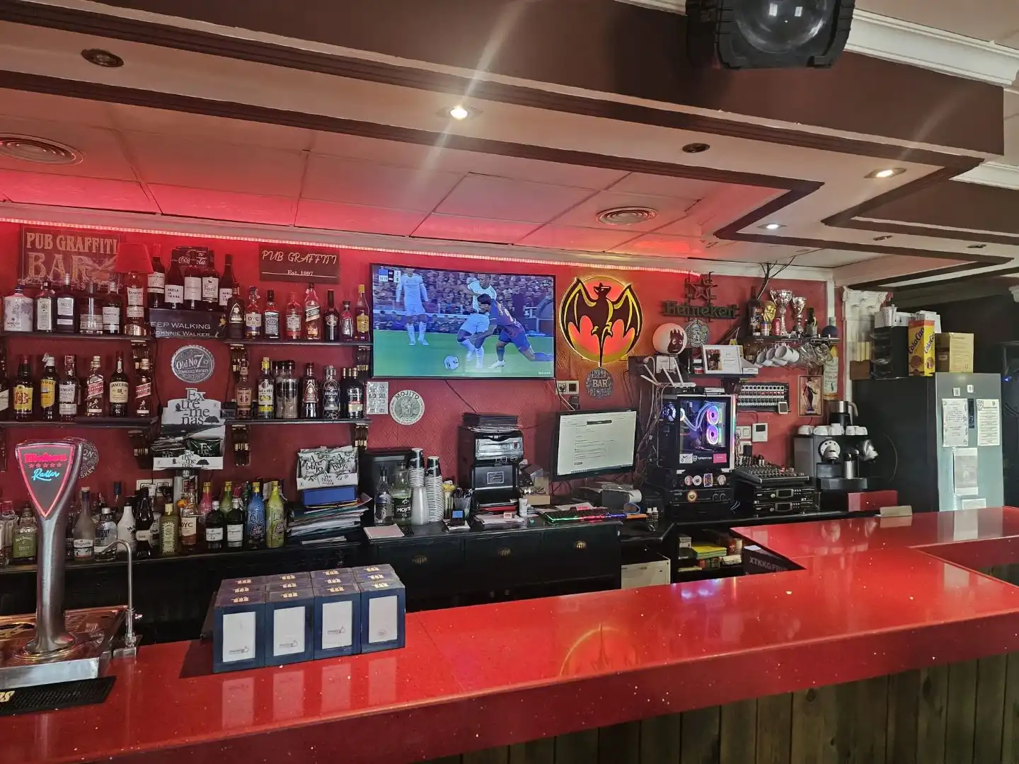 Local de alquiler en Medina de las Torres con Aire acondicionado, Calefacción y Terraza
