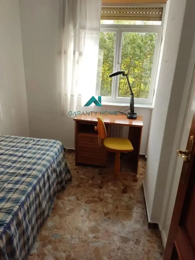 Bedroom of Flat for rent in Salamanca  with Heating, Furnished and Balcony