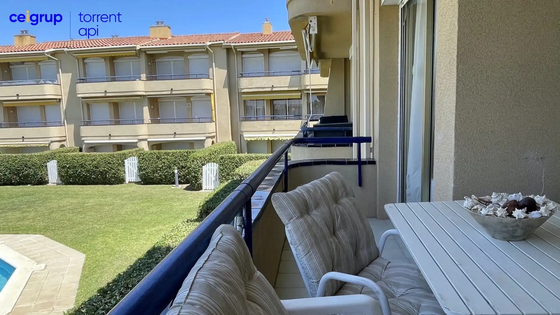 Terraza de Piso en venta en L'Estartit con Terraza, Piscina y Amueblado