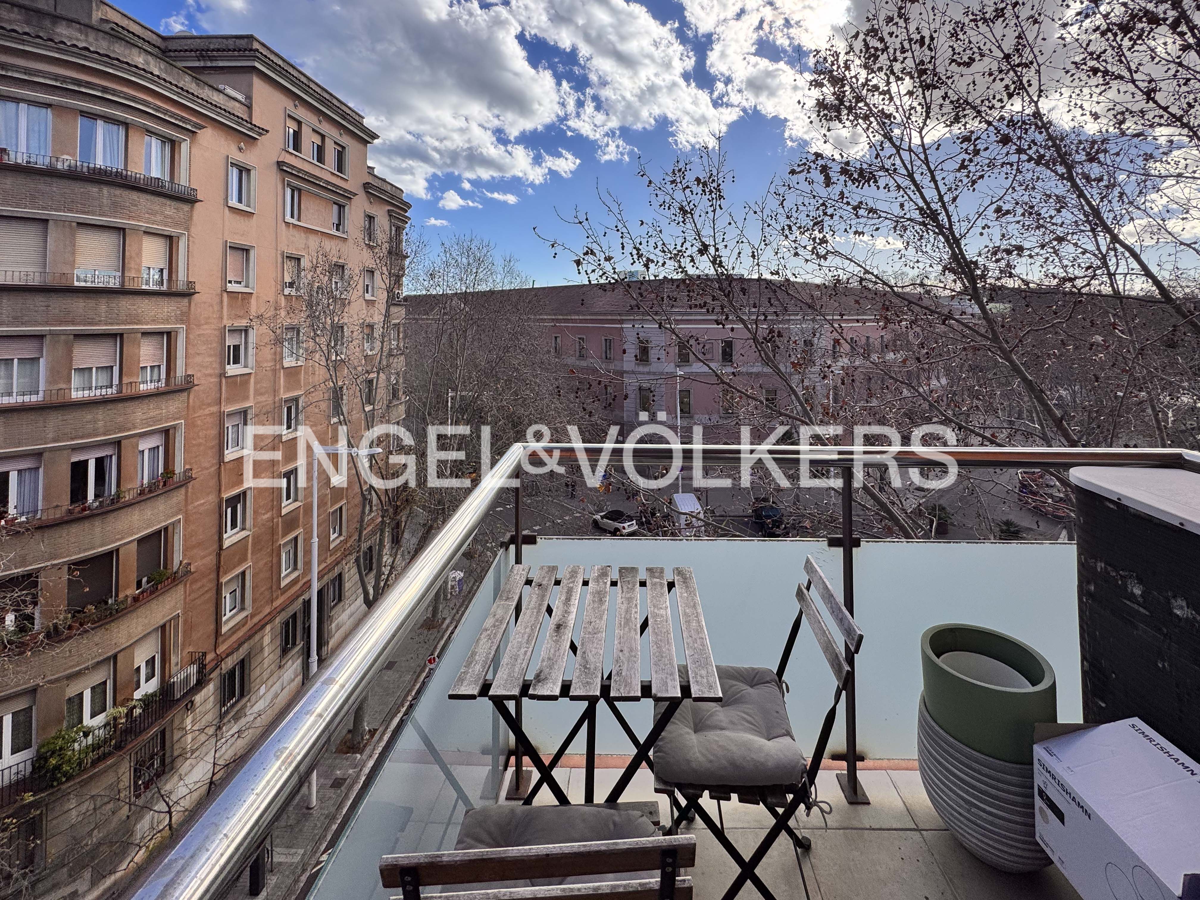 Terrace of Flat to rent in  Barcelona Capital  with Air Conditioner, Heating and Terrace