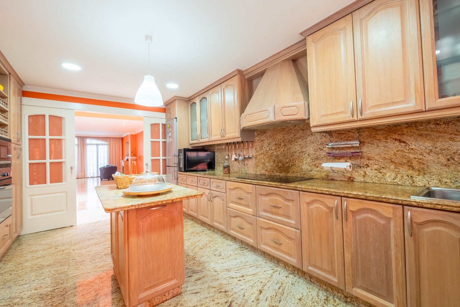 Cuina de Casa o xalet en venda en Las Palmas de Gran Canaria amb Terrassa i Balcó