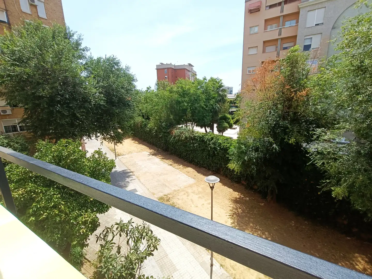 Vista exterior de Piso en venta en Sevilla con Aire acondicionado, Calefacción y Terraza