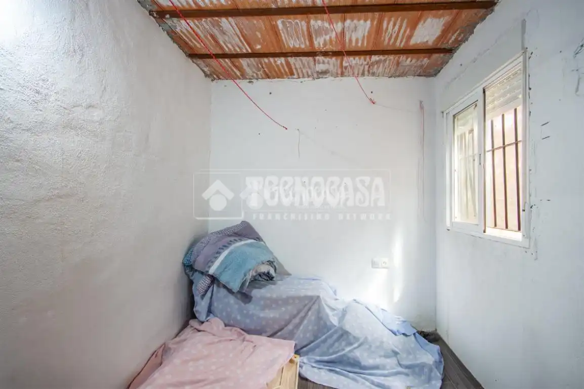 Habitación de Casa adosada en venta en Vélez-Málaga con Terraza, Amueblado y Balcón