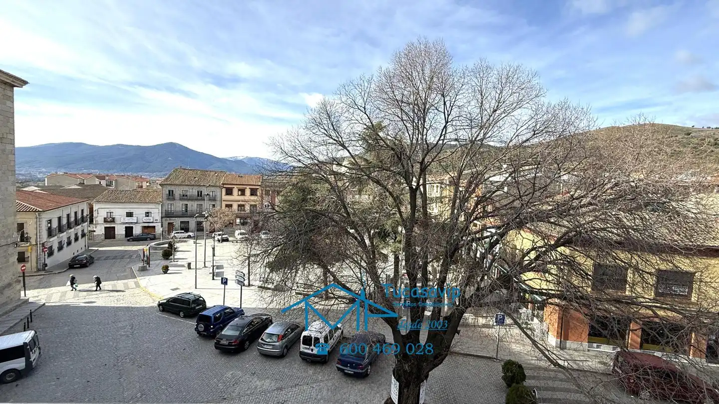 Vista exterior de Pis en venda en Cebreros amb Terrassa