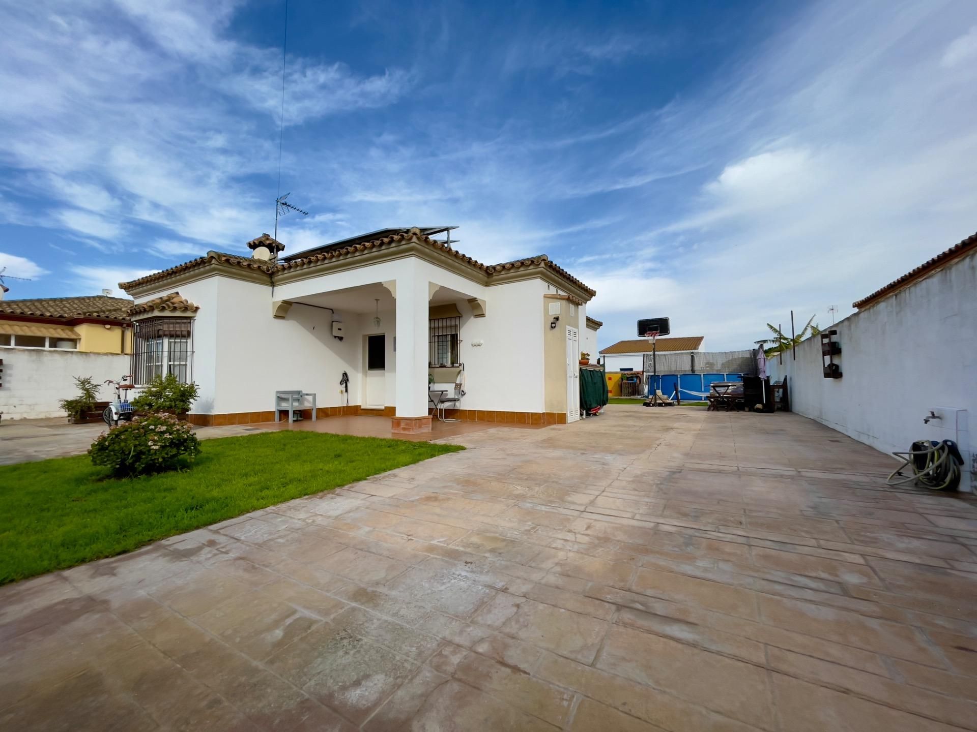 Garden of House or chalet for sale in Chiclana de la Frontera  with Private garden and Storage room