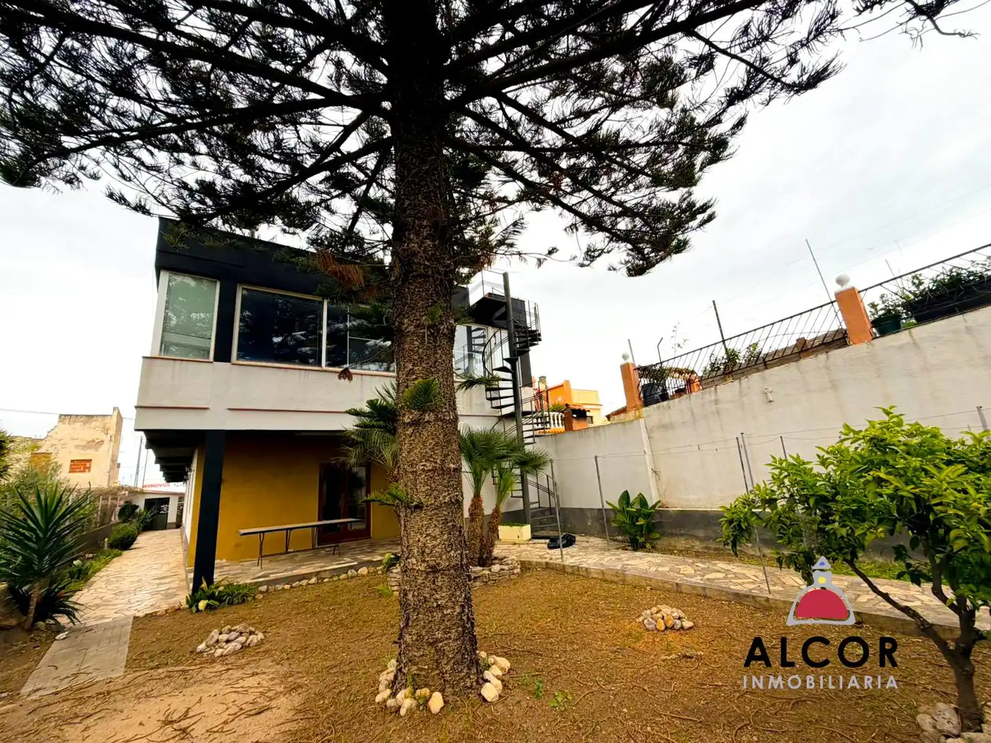 Chalet con terraza en venta en Pueblo, imagen 2
