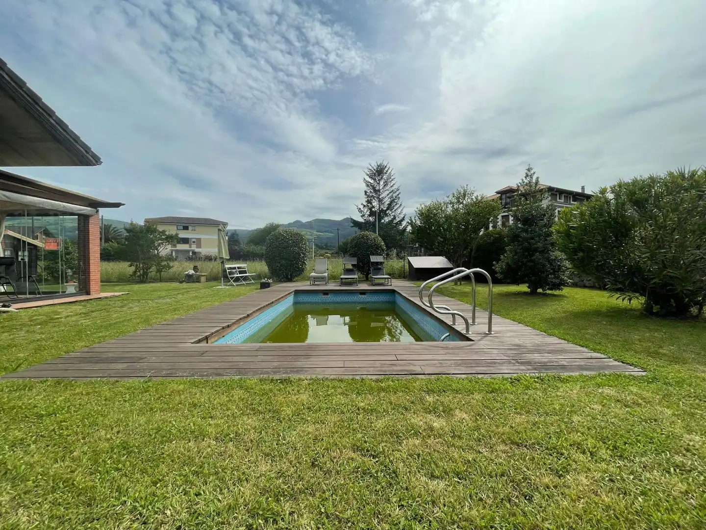 Piscina de Casa adosada en venta en Guriezo con Calefacción, Jardín privado y Terraza