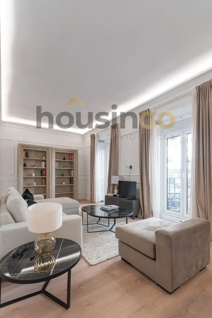 Piso con ascensor en venta en Ayala, imagen 5