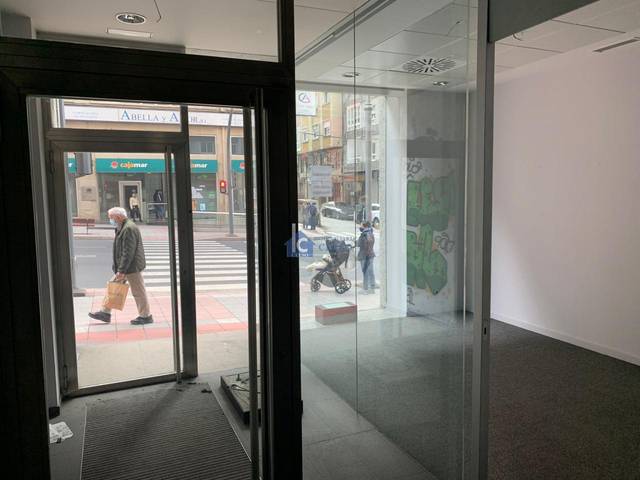 Local comercial en Alquiler en JUAN XXIII en Centro