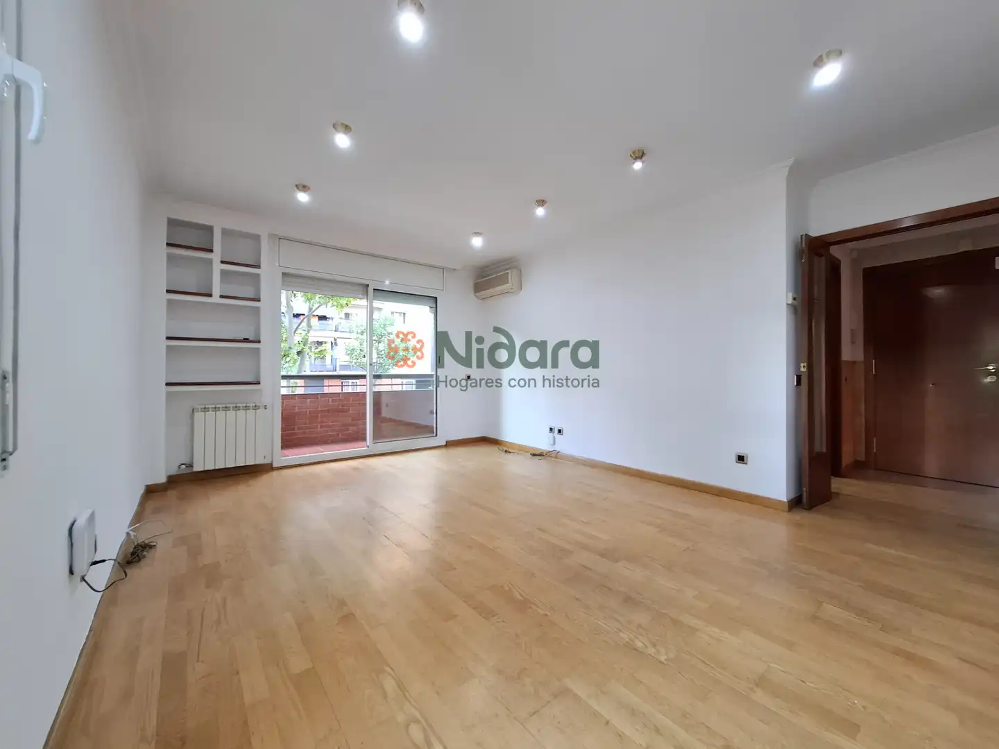 Living room of Flat for sale in Mollet del Vallès  with Air Conditioner, Heating and Parquet flooring