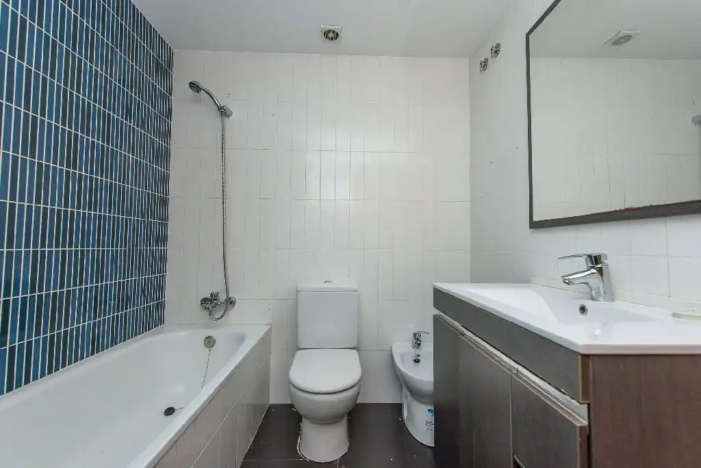 Piso en venta en Carrer Moianès, Hostal