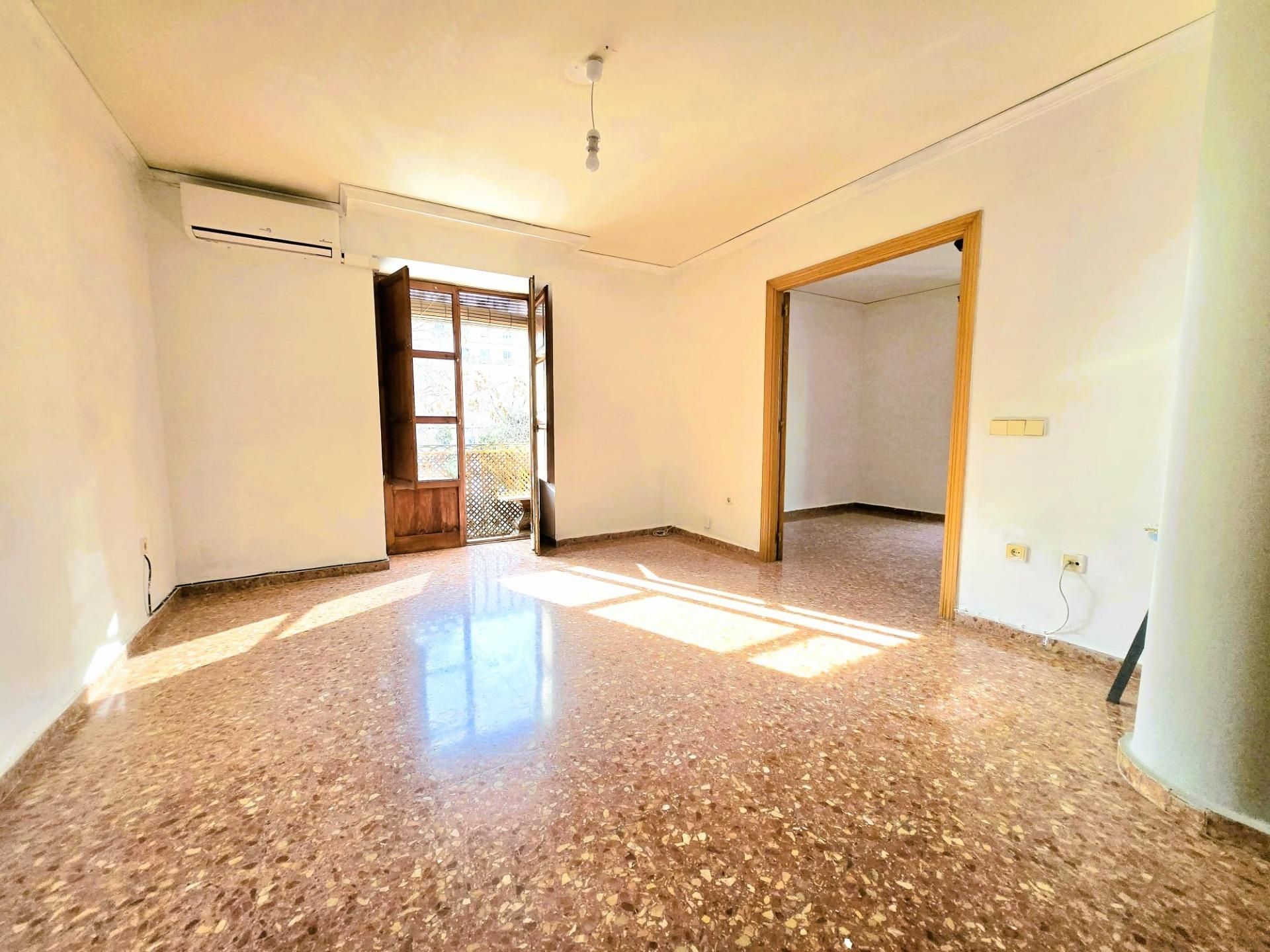 Flat for sale in El Carme, Ciutat Vella